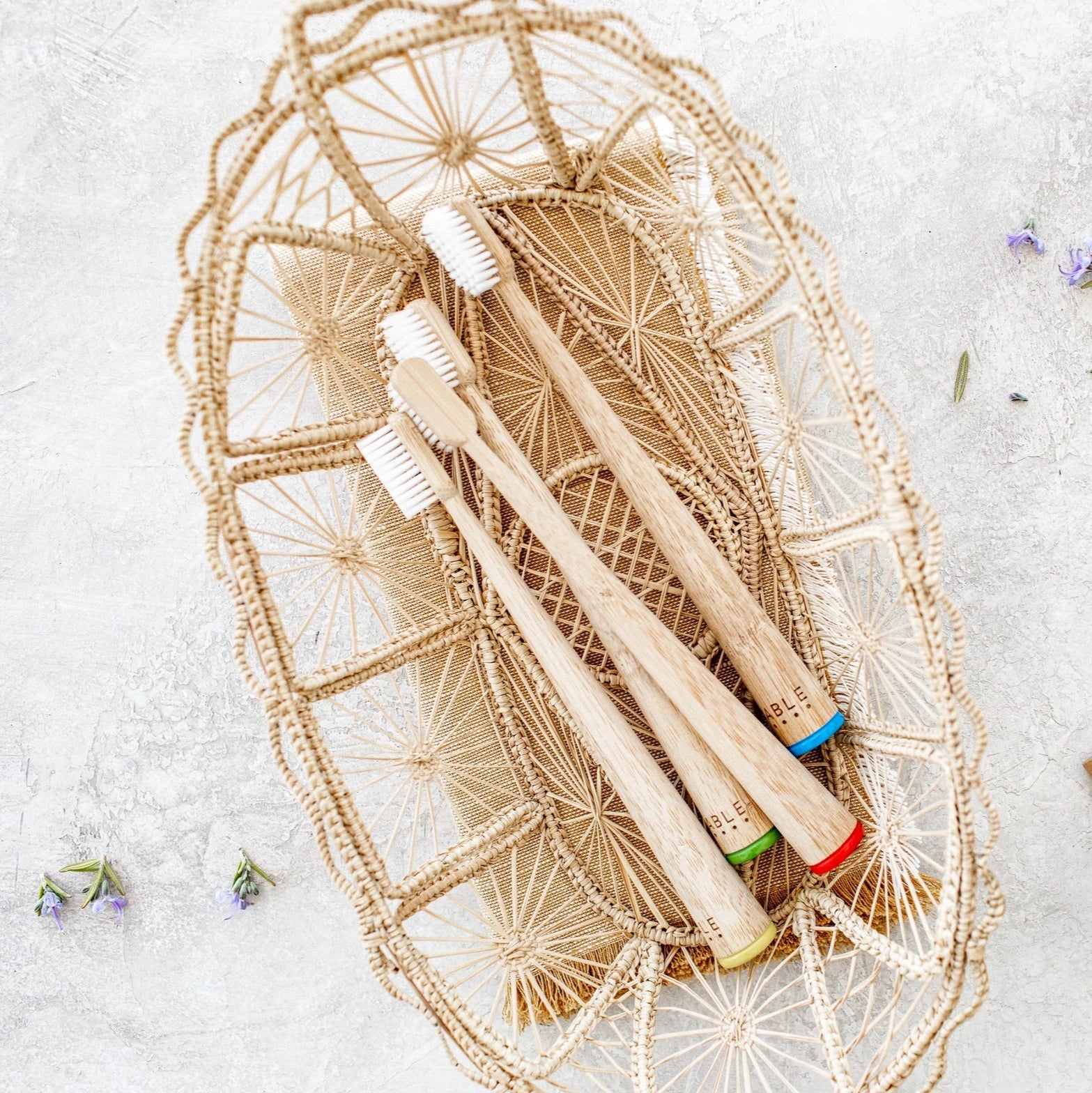 Self Standing Bamboo Toothbrush: Pack of 4